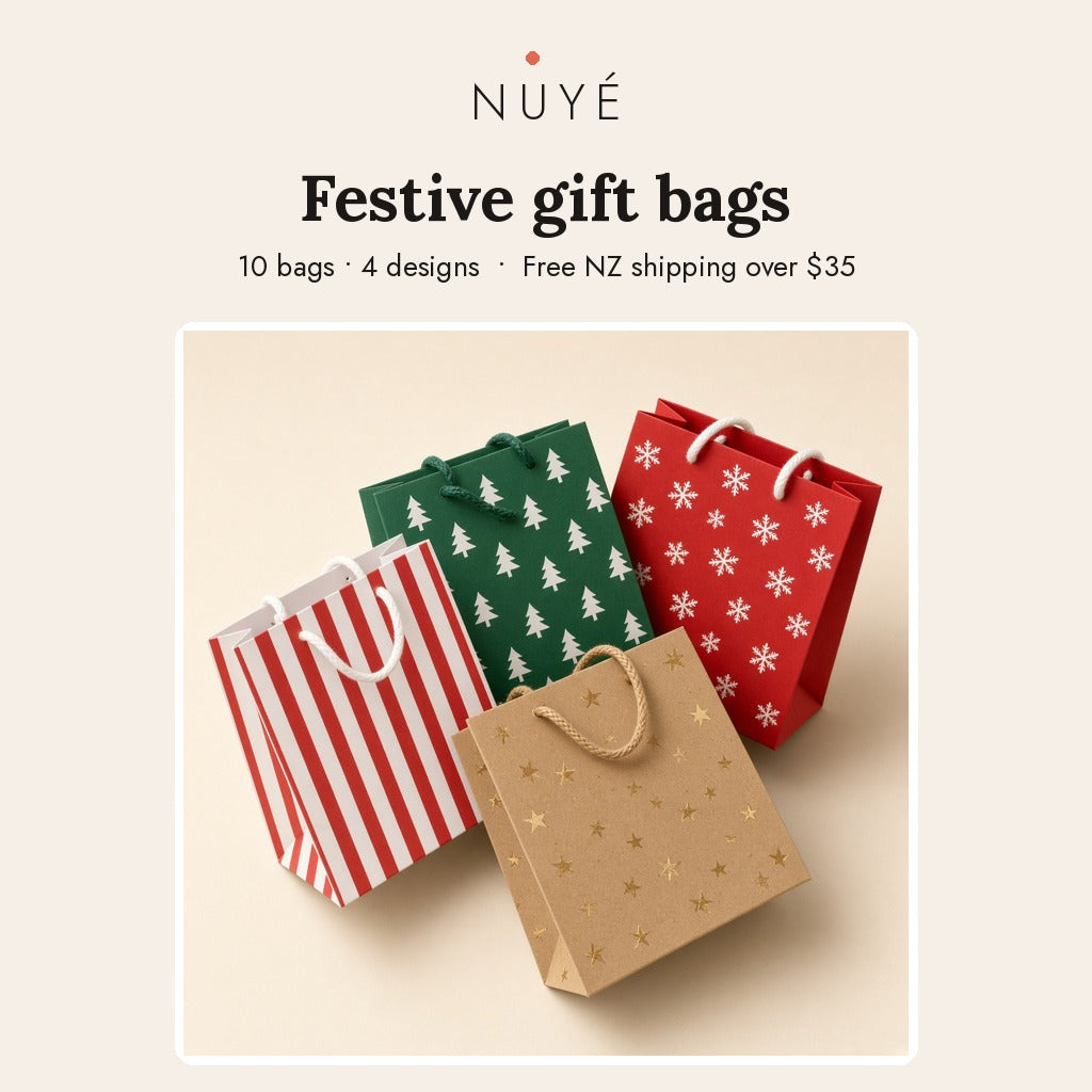 Festive Gift Bags with Handles – 10 Pack
