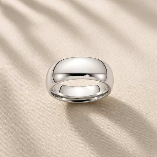 Close-up of 8mm polished band ring